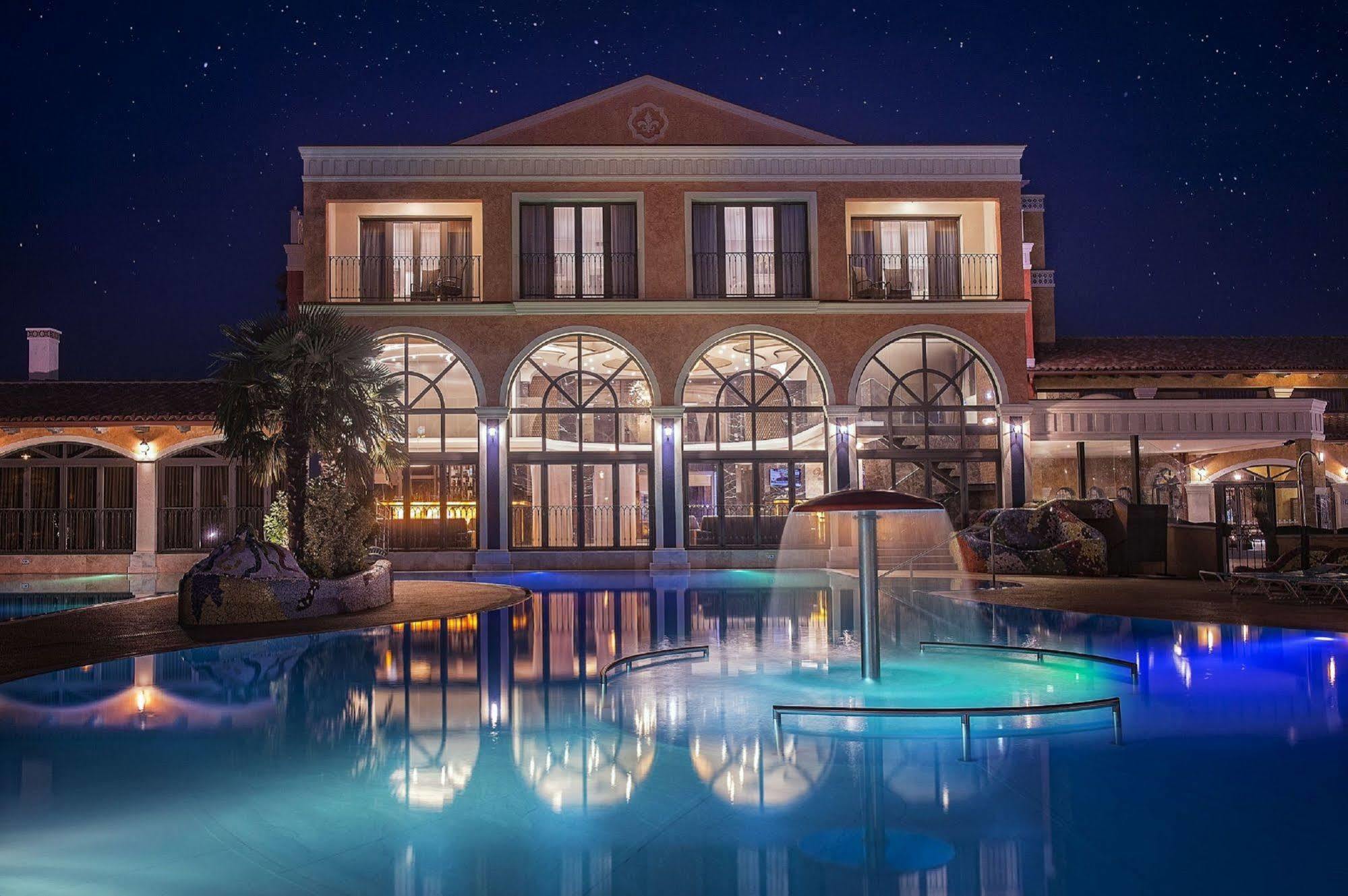 Villa Plaza Boutique Hotel & Spa Presov Exterior photo